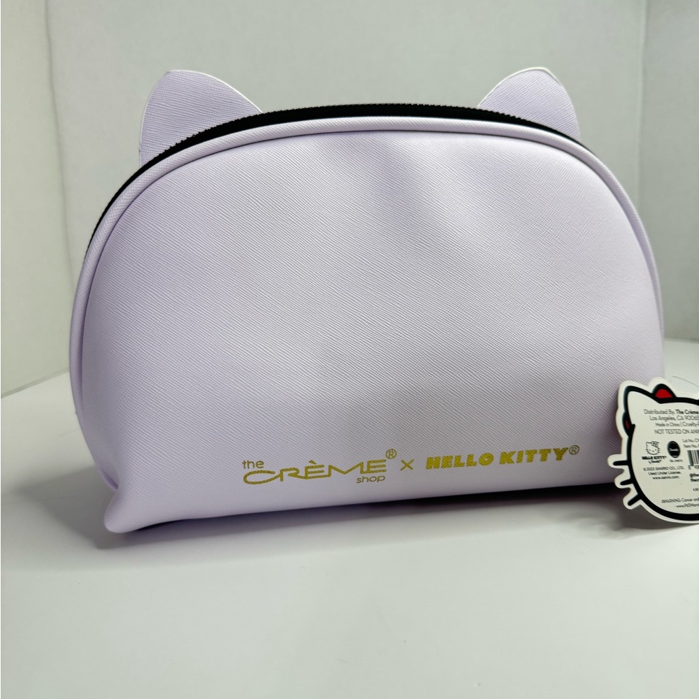 Hello Kitty x The Crème Shop Dome Makeup Travel Pouch (Red) - Picture 8 of 12